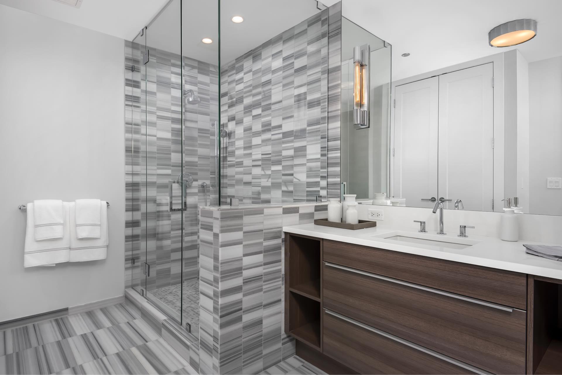 Two West Int Features Reserve Bathroom Shower Jan2017